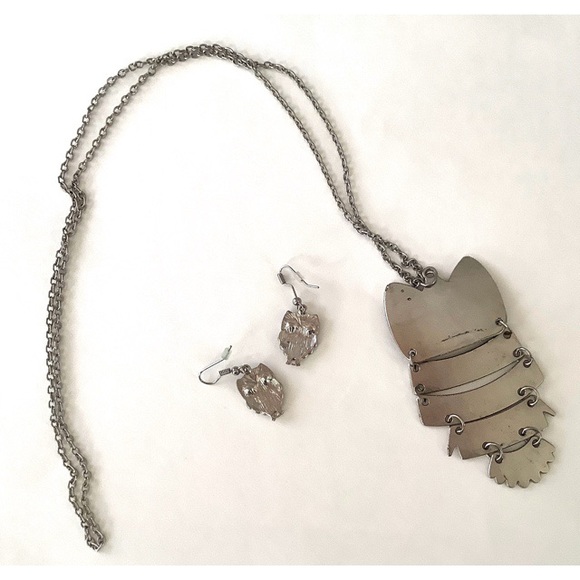 Owl Necklace and Earring Set - Picture 3 of 3